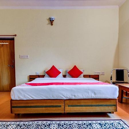 Ranthambhore Vilas Hotell Sawai Madhopur Exteriör bild