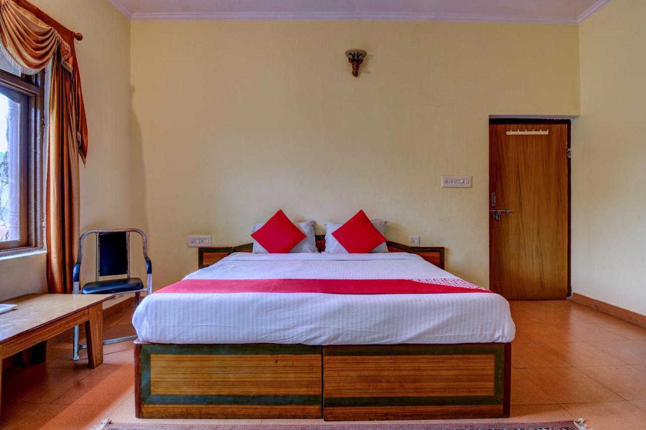Ranthambhore Vilas Hotell Sawai Madhopur Exteriör bild